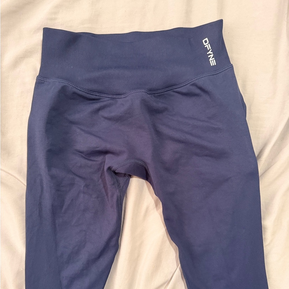 Dfyne Navy blue impact Leggings, size small
